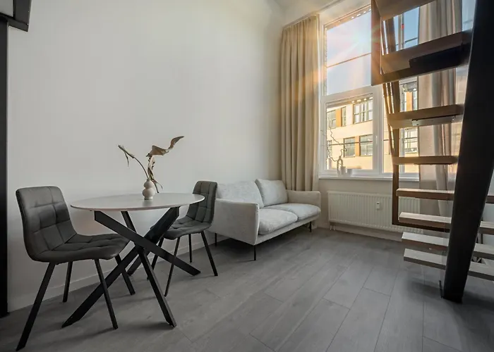 Pinky Loft In Centre Self Check-in No 3